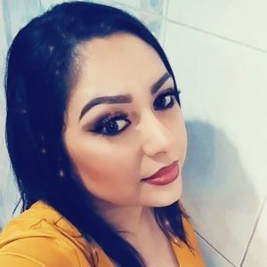 Meet your Posher, Mireya